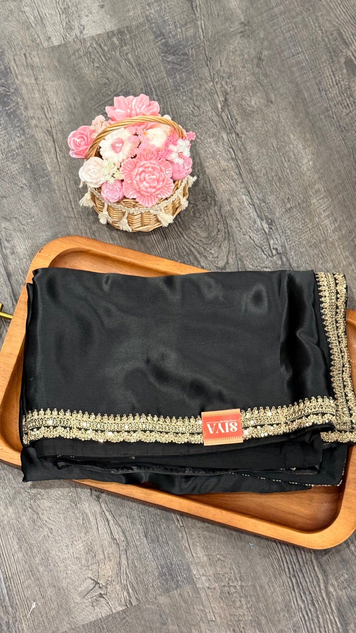 Satin crape in black with velvet blouse and sabya style border