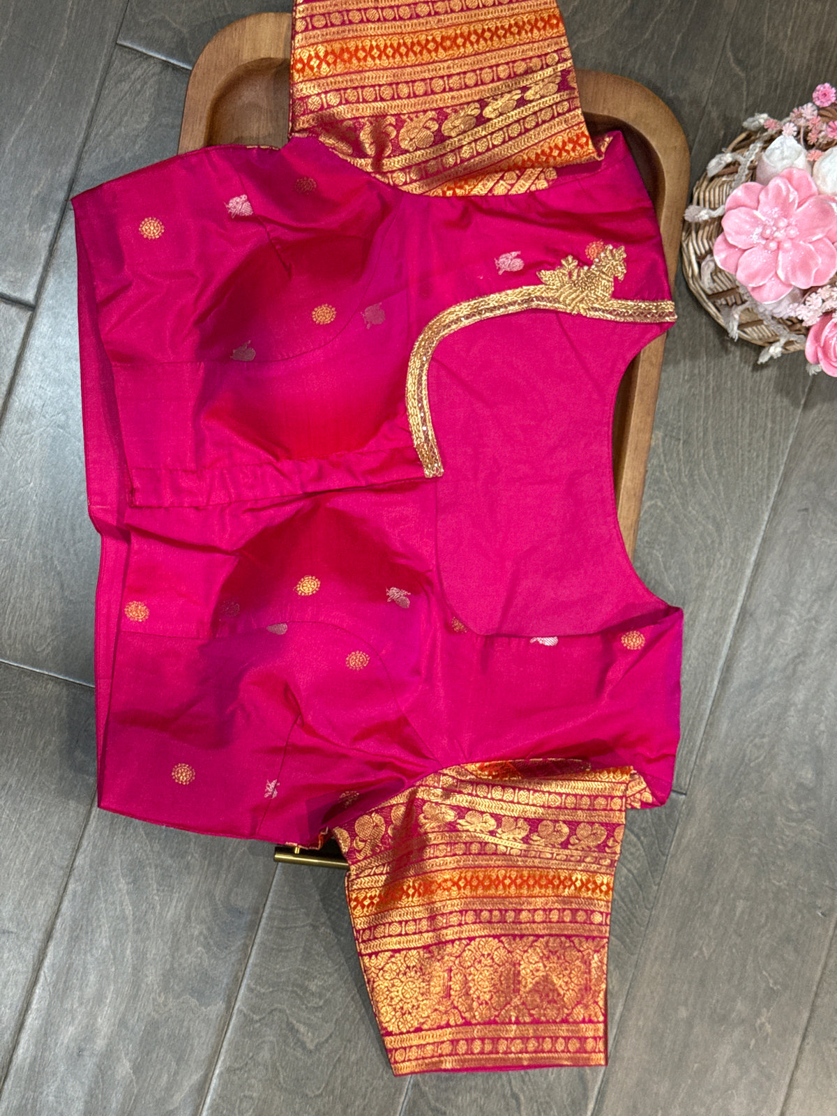 Yellow Tissue Gadwal with Rani Pink Pattu Border