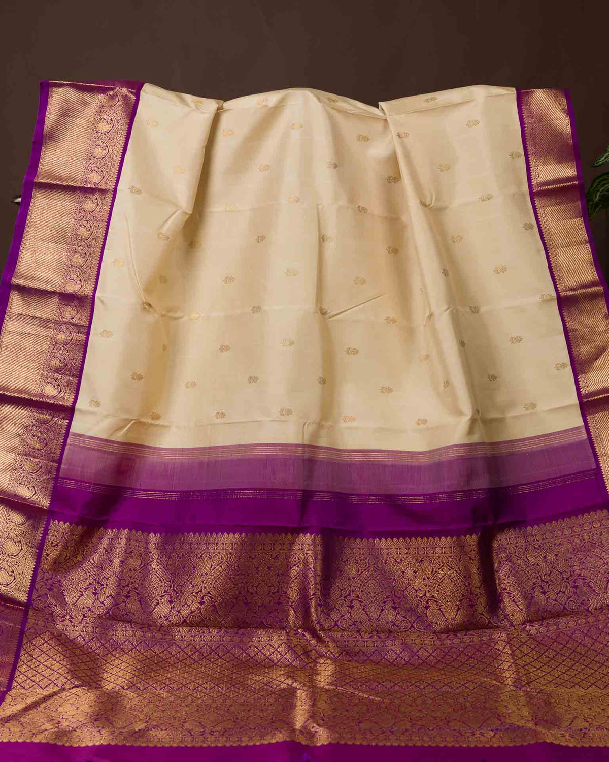 Pure 2gm kanjivaram in beige and purple