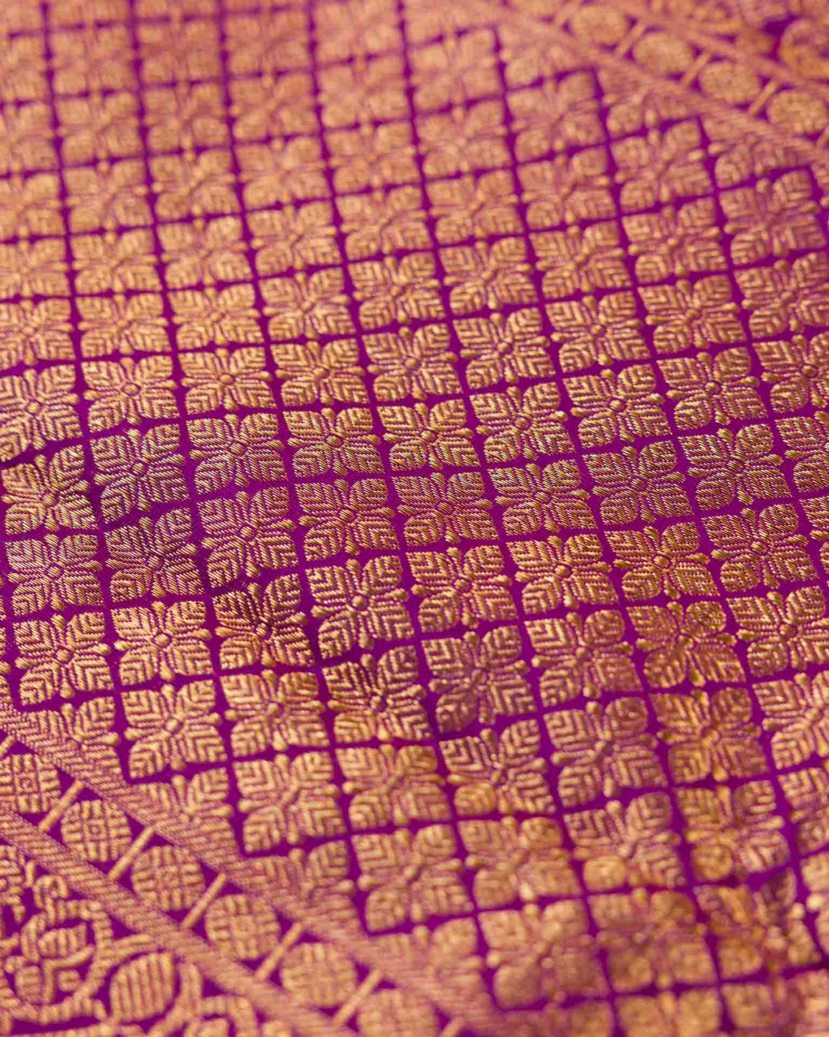 Pure 2gm kanjivaram in beige and purple