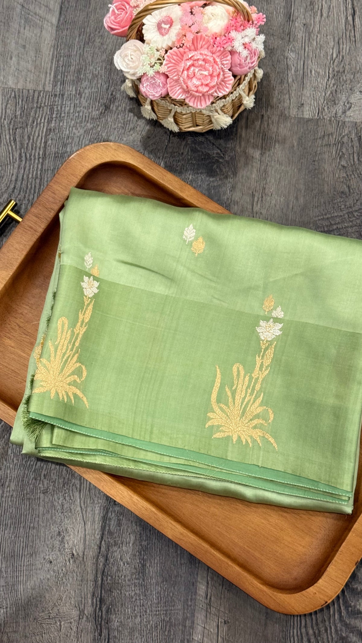 Pune silk in olive green