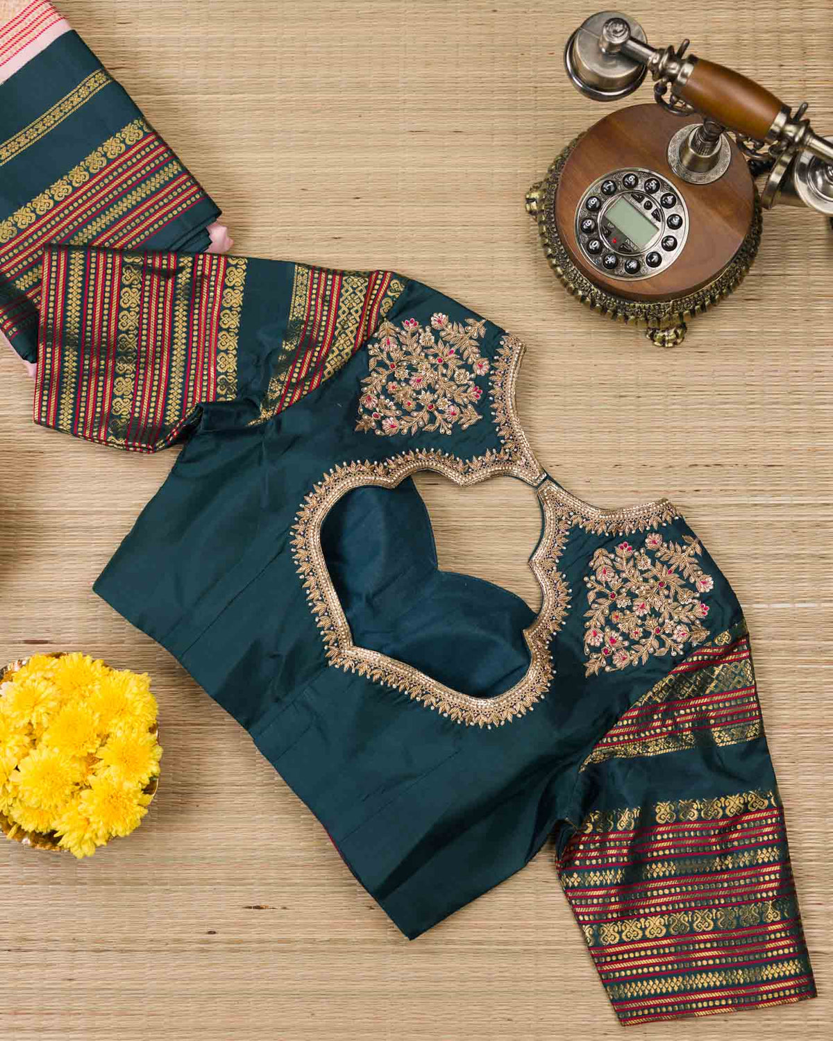 Pure real zari kanjivaram in 2gm in baby pink and peacock green