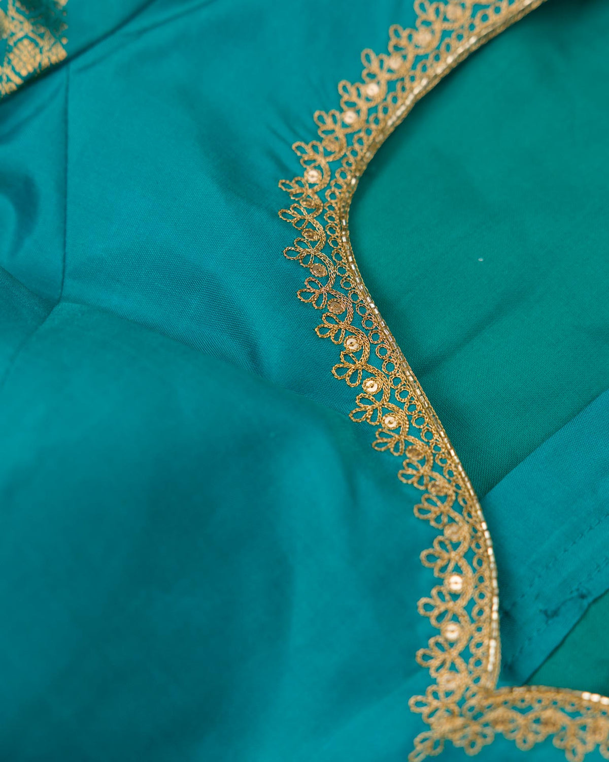 Pure tissue kanjivaram with Maggam work blouse