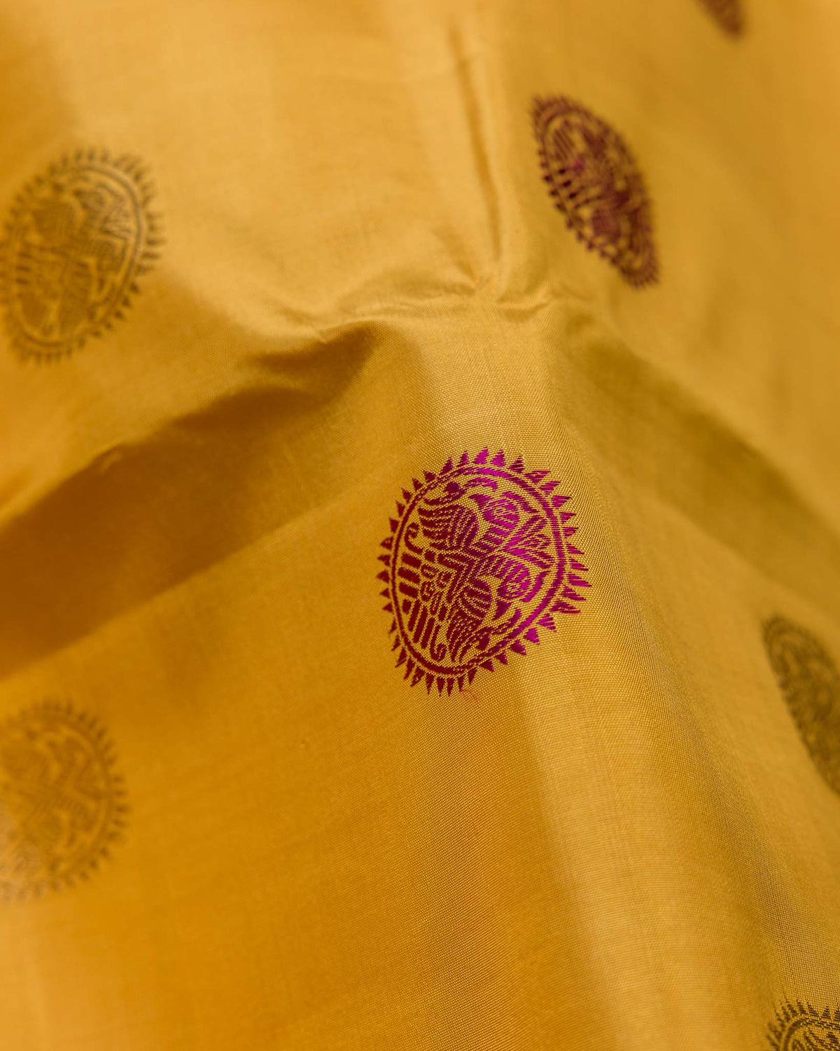 Yellow & Wine Gandaberunda Motif Pure zari Kanjivaram