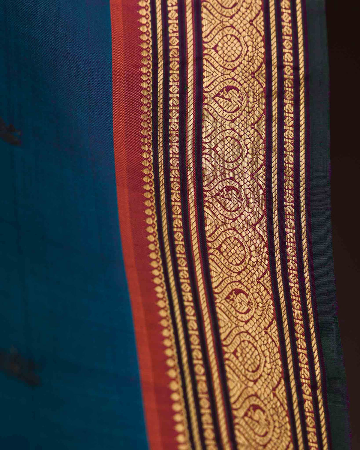 Peacock Blue Dual-Tone 1gm Zari Kanjivaram with Maggam Blouse