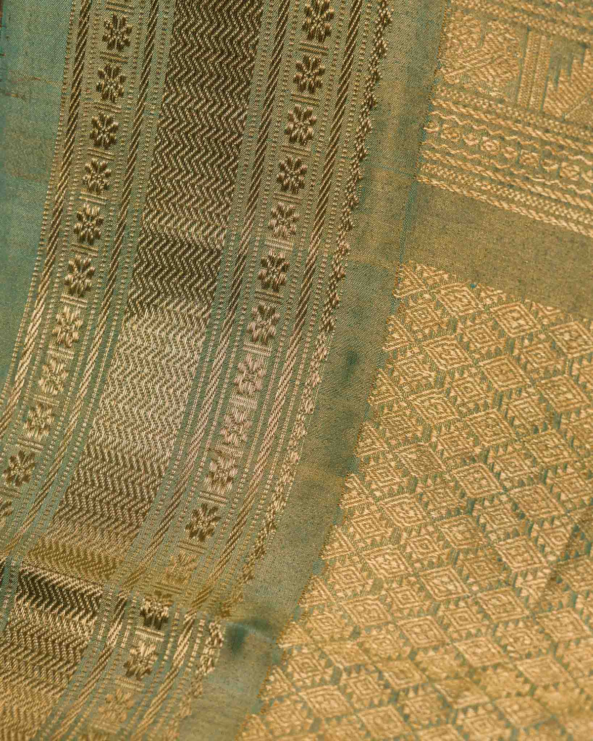 Pastel Green Pure Tissue Gadwal