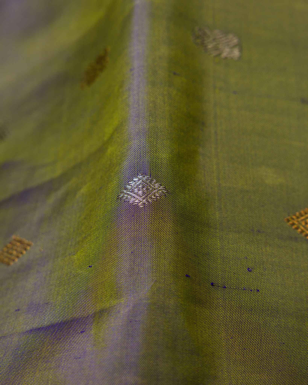 Olive Green & Rust Muniya Border Pure Tissue Gadwal
