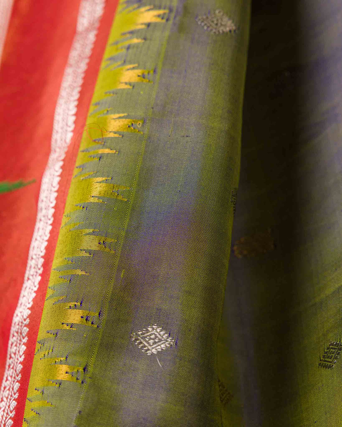 Olive Green & Rust Muniya Border Pure Tissue Gadwal