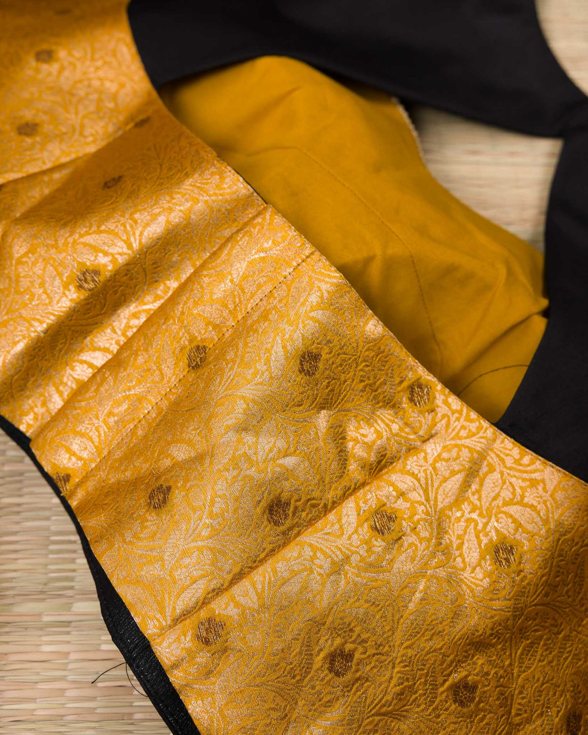 Black Contemporary Peacock Motif Kanjivaram