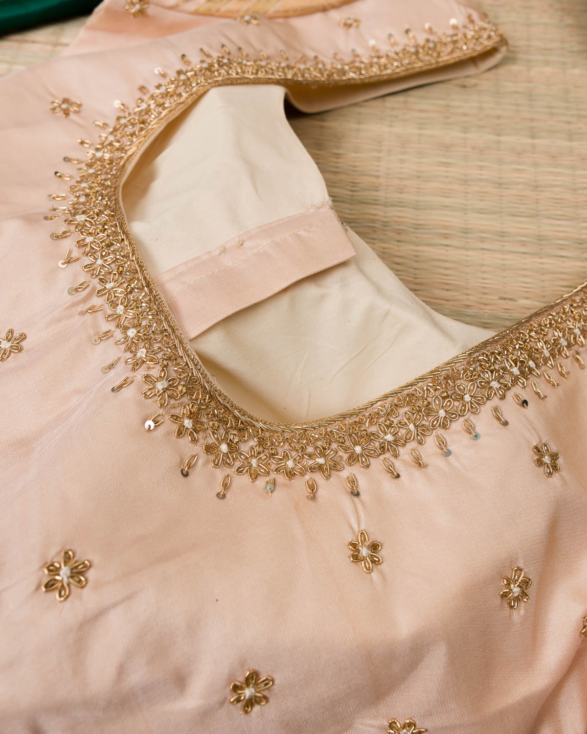 Emerald Green Koravai Kanjivaram with Pastel Border & Maggam Blouse