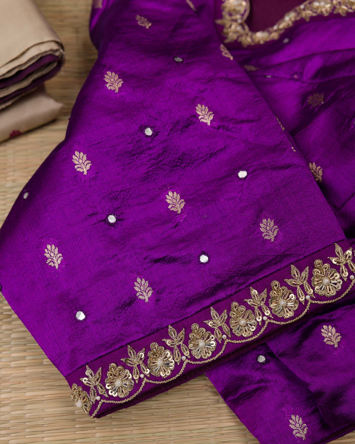 Soft Ivory & Purple 2gm Zari Kanjivaram with Maggam Blouse
