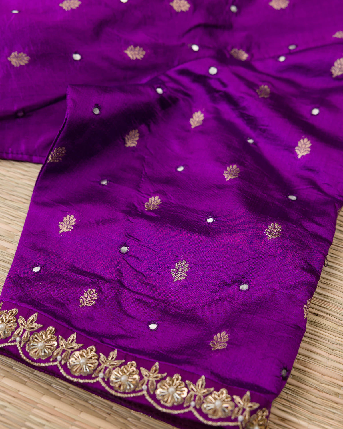 Soft Ivory & Purple 2gm Zari Kanjivaram with Maggam Blouse