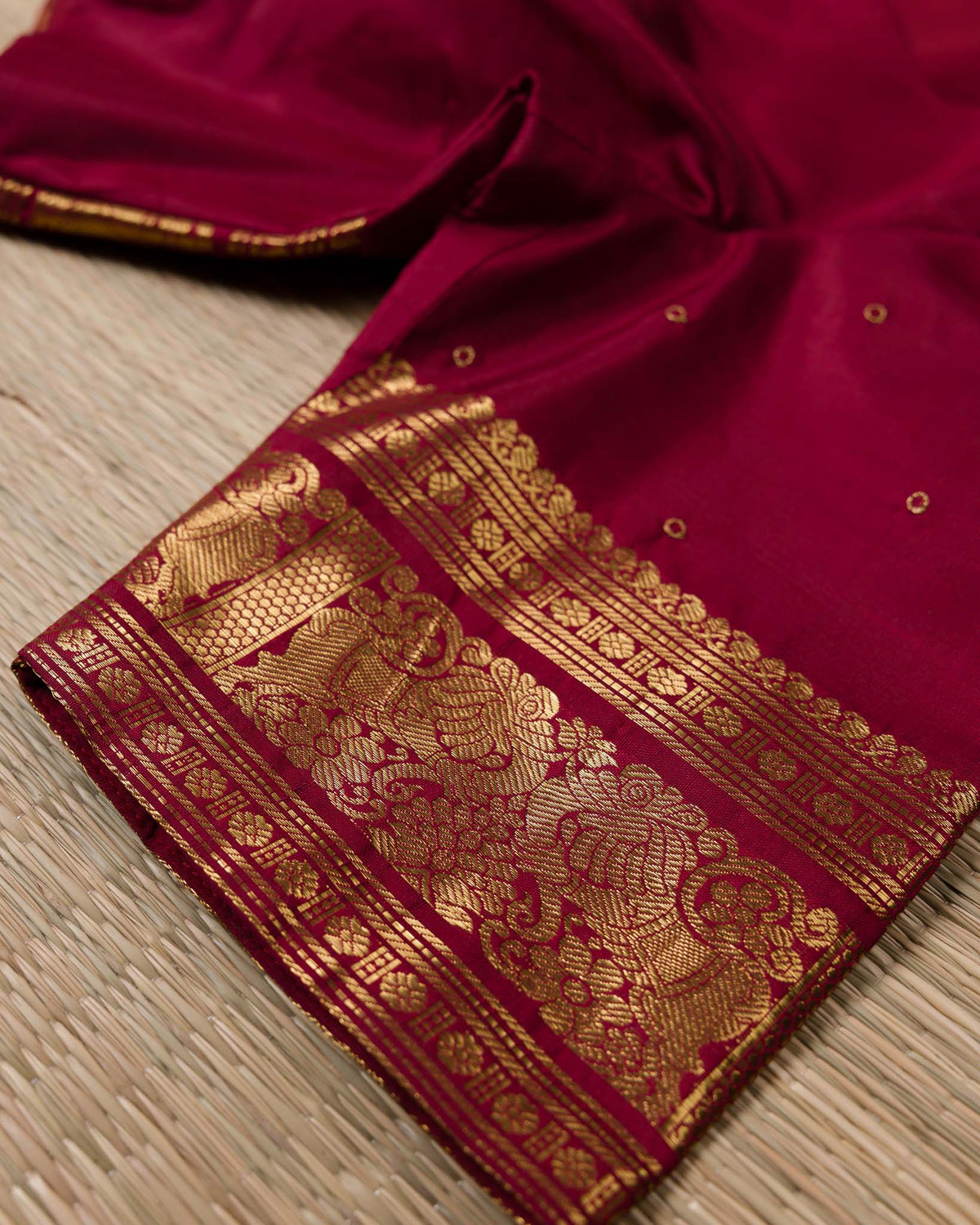 Deep Red-Pink Vairavoosi Kanjivaram