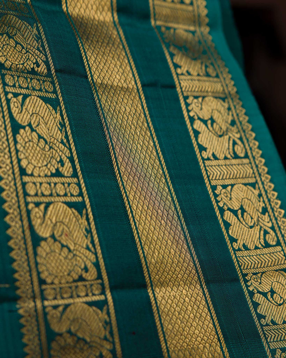 Magenta Pink & Green Kanjivaram – Vairavoosi with Varasapeti Border