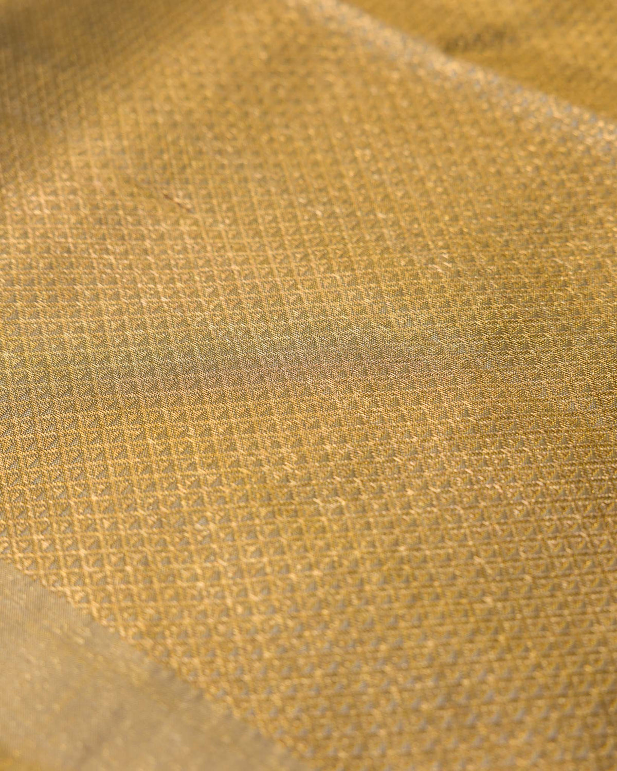 Golden Tissue Pure Kanjivaram in 2gm zari